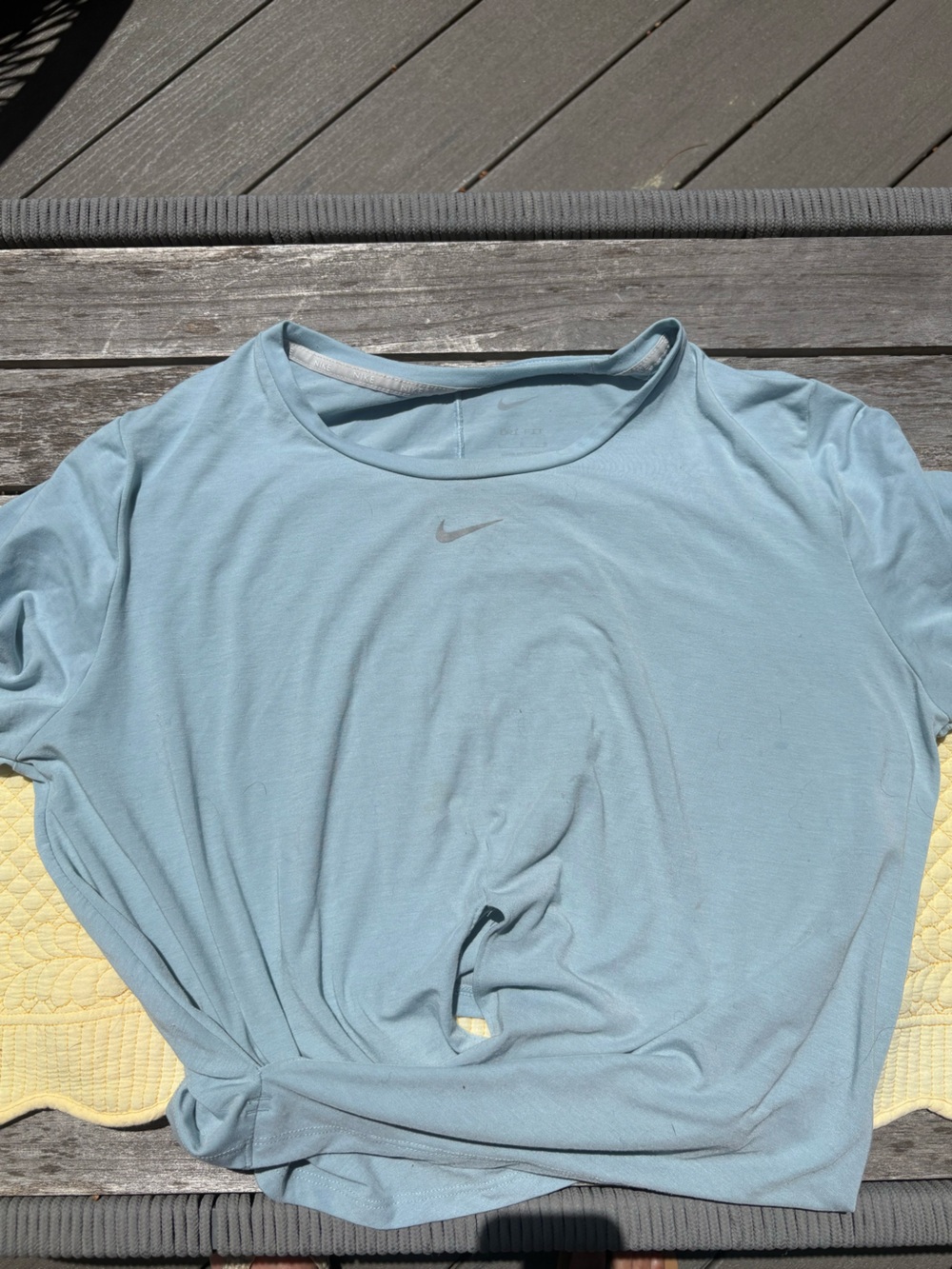 Nike Women's L Pale Blue Short-Sleeve Athletic Tee